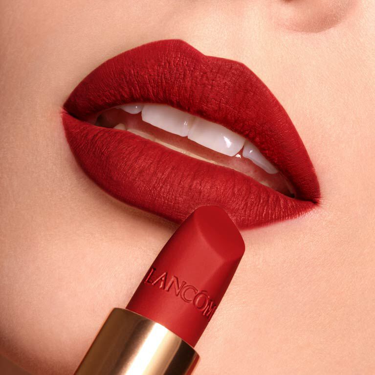 Best red lipstick outlet for fair skin